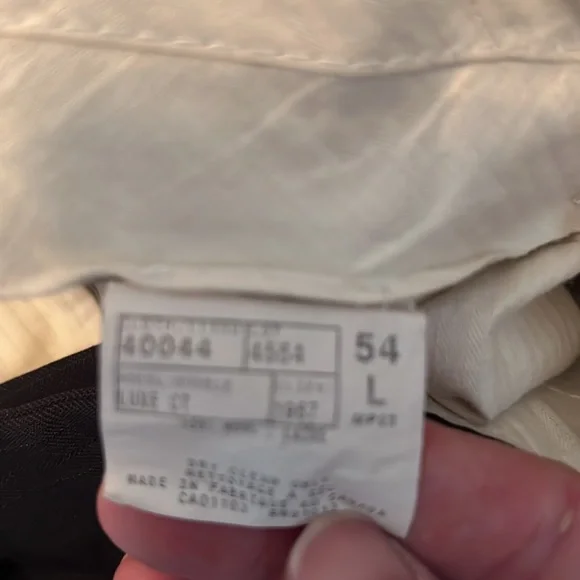 Big and tall men’s suit - Picture 3 of 8